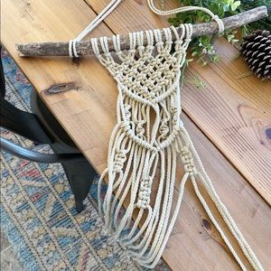 Macrame wall hanger